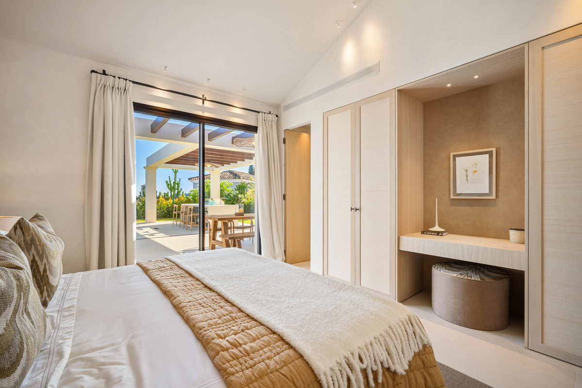 Se vende Villa - Chalet de 4 dormitorios en Costa Del Sol, Málaga, España