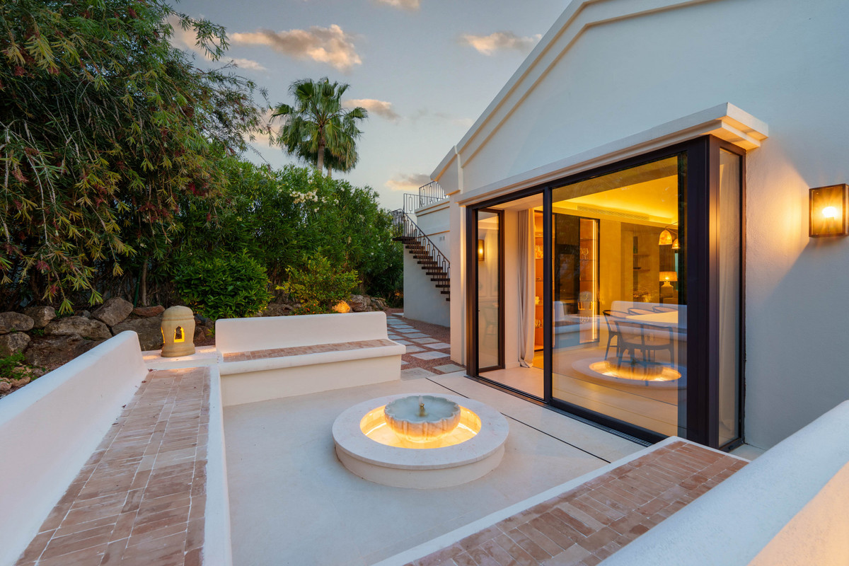 Se vende Villa - Chalet de 4 dormitorios en Costa Del Sol, Málaga, España