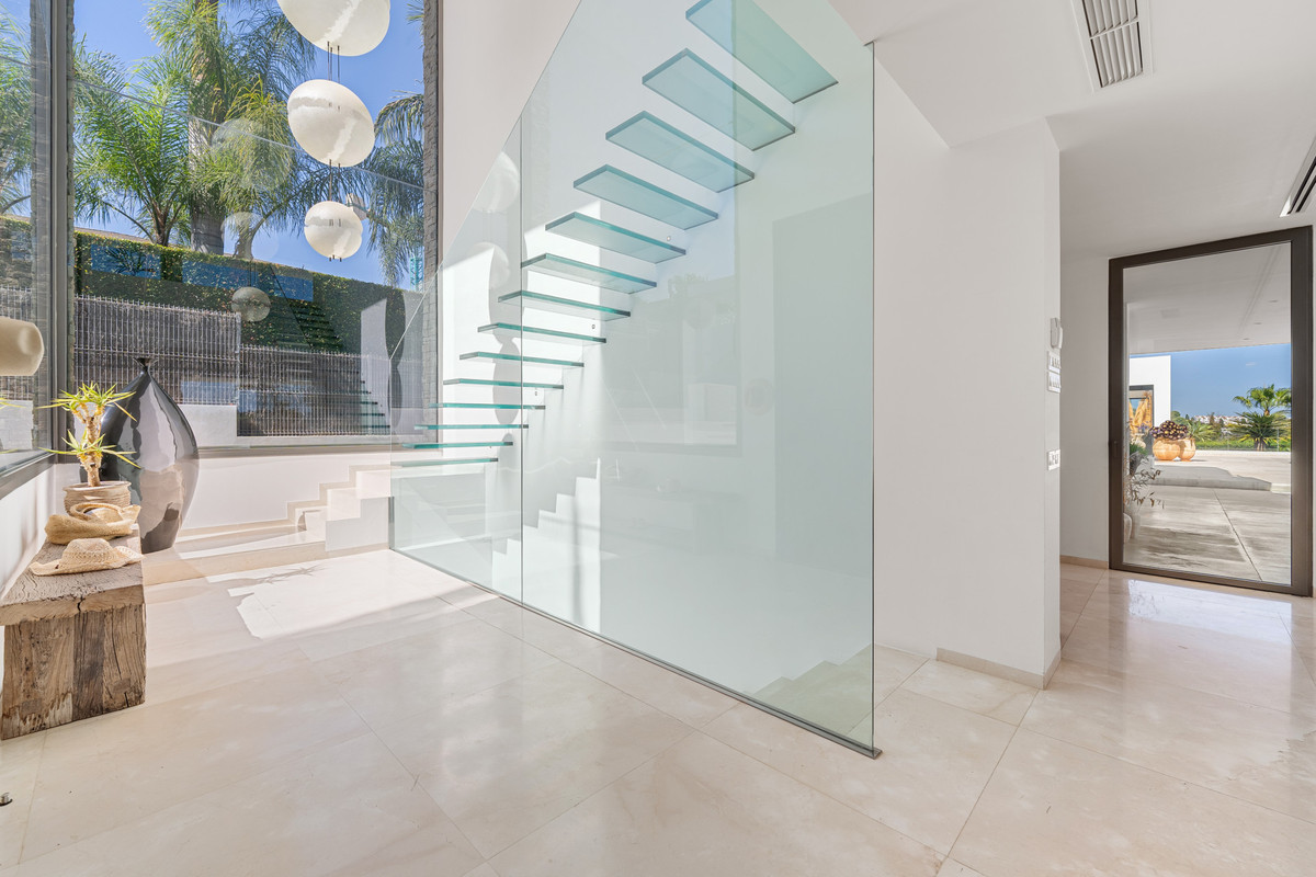 Se vende Villa - Chalet de 7 dormitorios en Costa Del Sol, Málaga, España