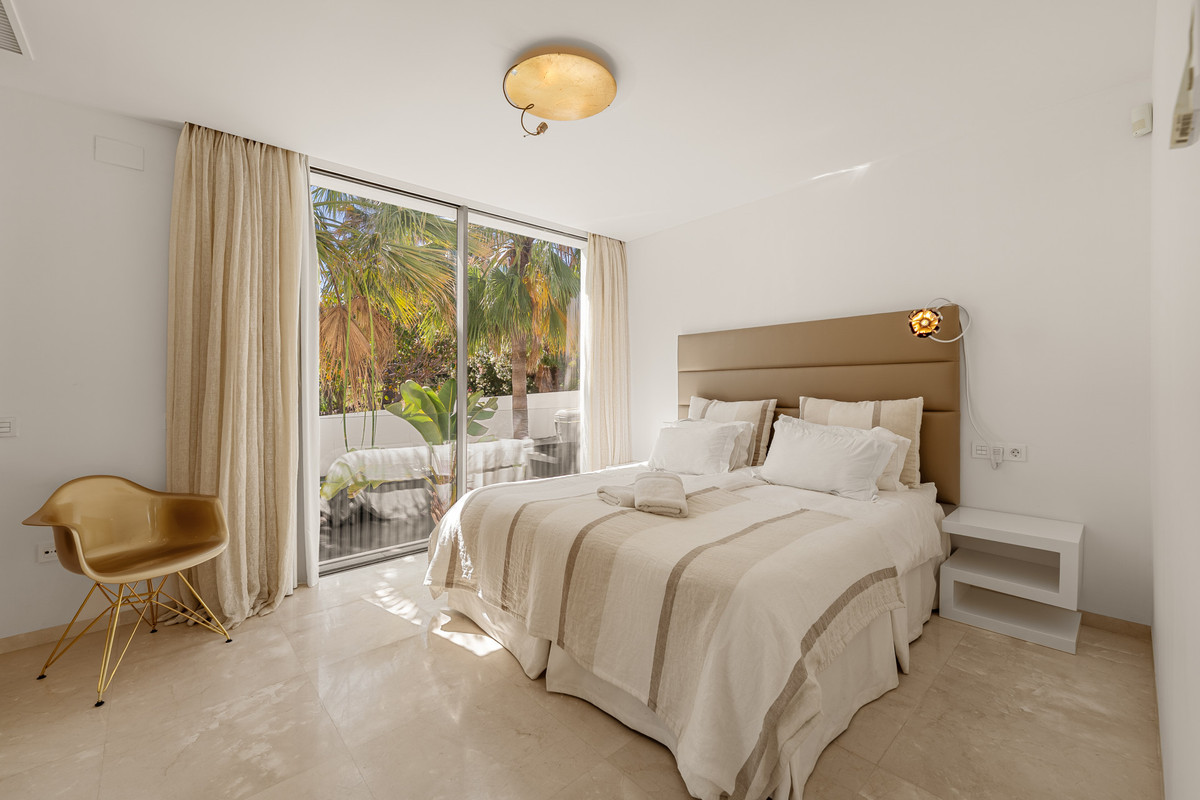 Se vende Villa - Chalet de 7 dormitorios en Costa Del Sol, Málaga, España