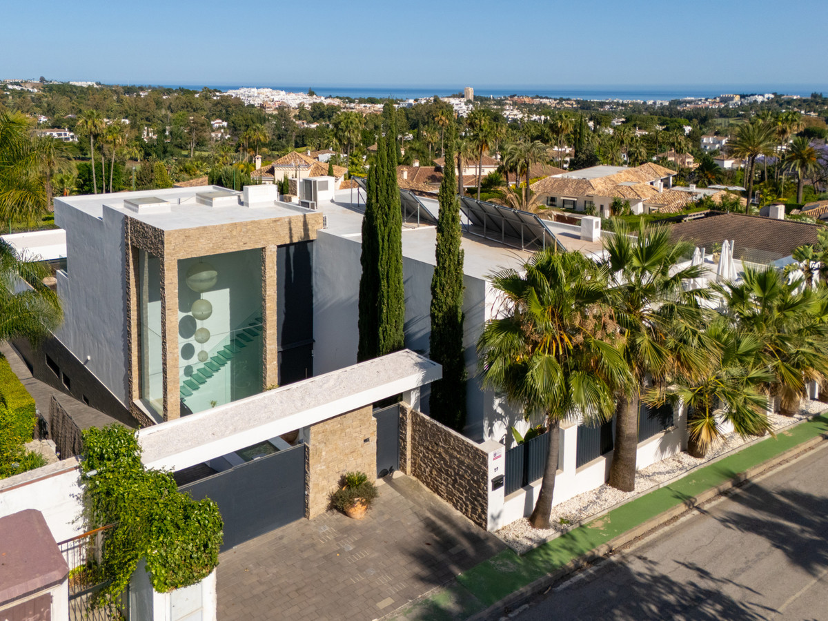 Se vende Villa - Chalet de 7 dormitorios en Costa Del Sol, Málaga, España