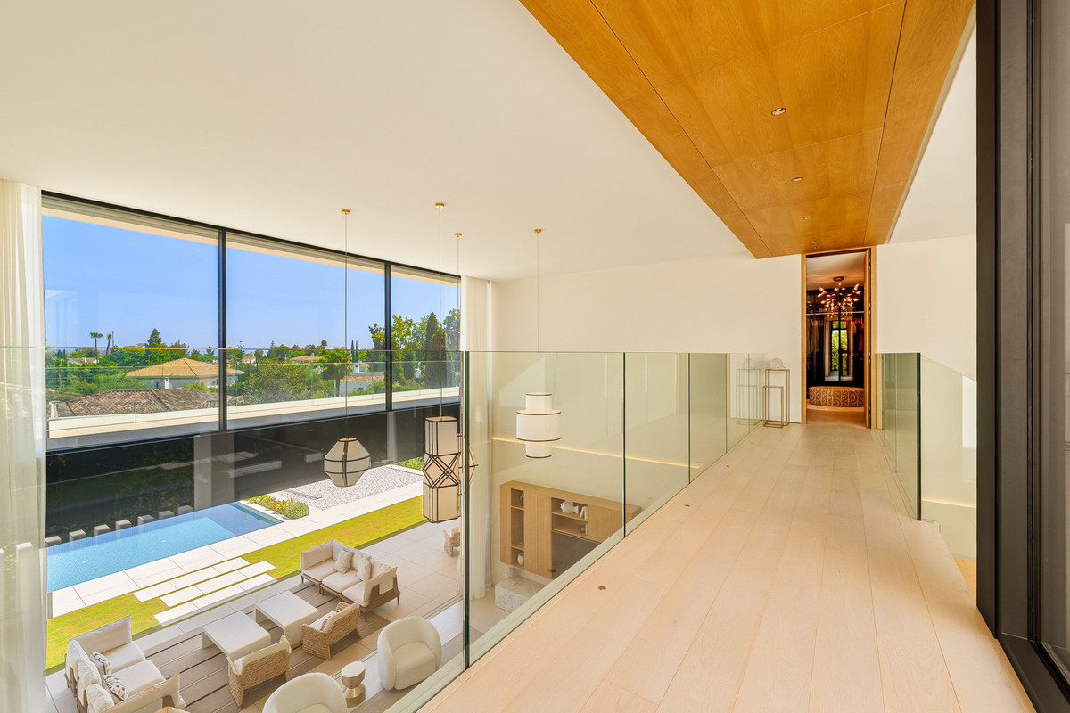Se vende Villa - Chalet de 6 dormitorios en Costa Del Sol, Málaga, España