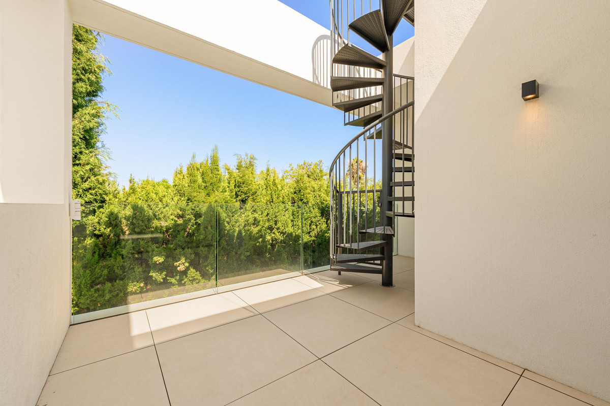 Se vende Villa - Chalet de 6 dormitorios en Costa Del Sol, Málaga, España