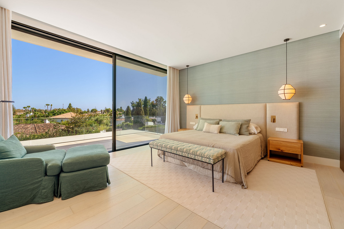 Se vende Villa - Chalet de 6 dormitorios en Costa Del Sol, Málaga, España