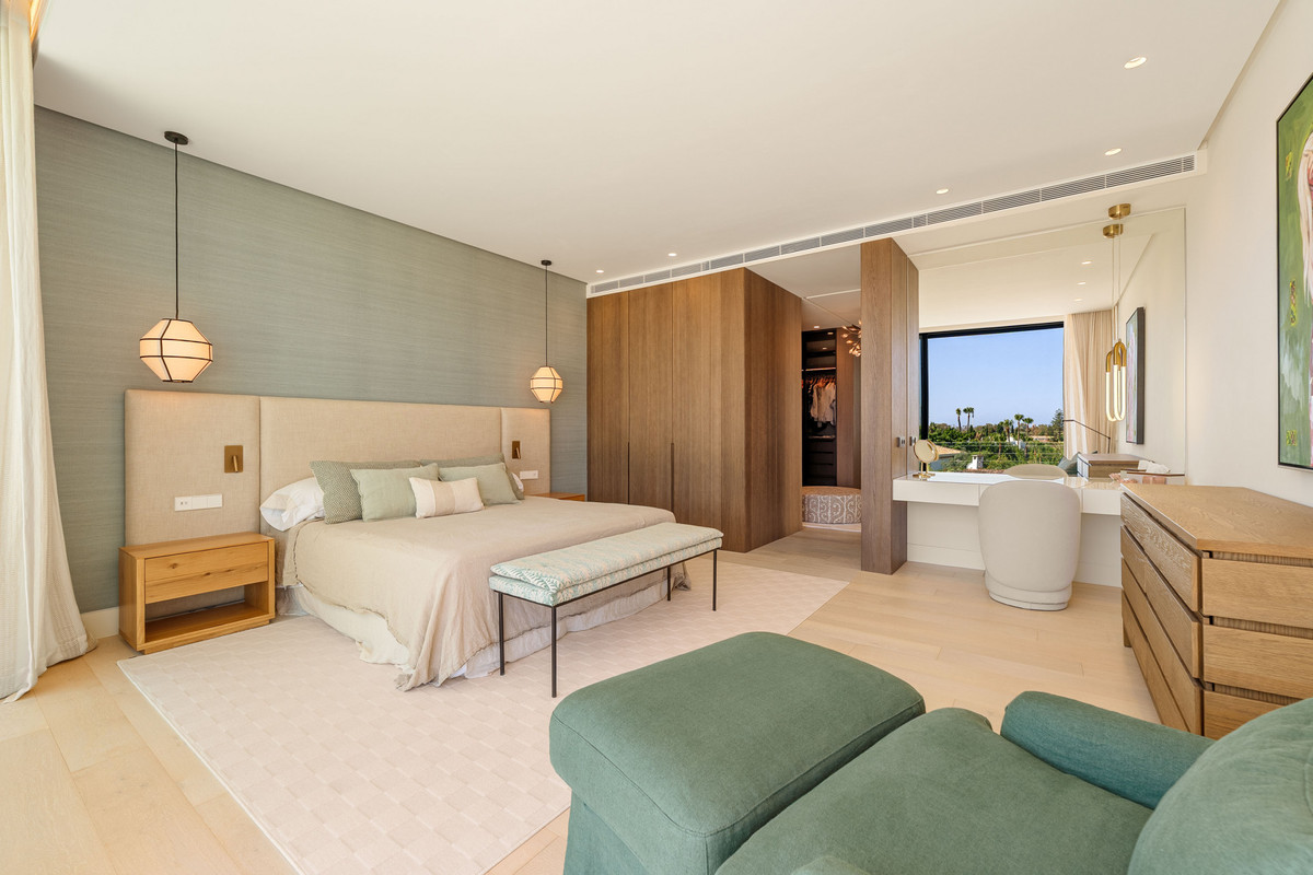Se vende Villa - Chalet de 6 dormitorios en Costa Del Sol, Málaga, España