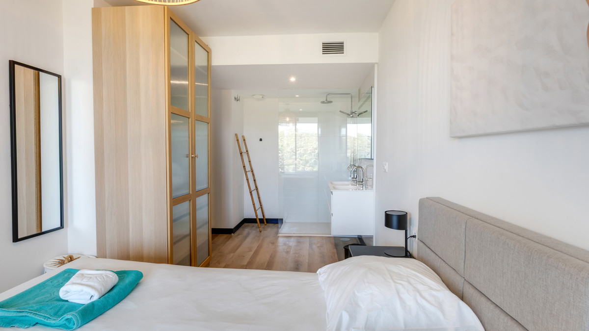 Se vende Apartamento Planta Media de 3 dormitorios en Costa Del Sol, Málaga, España