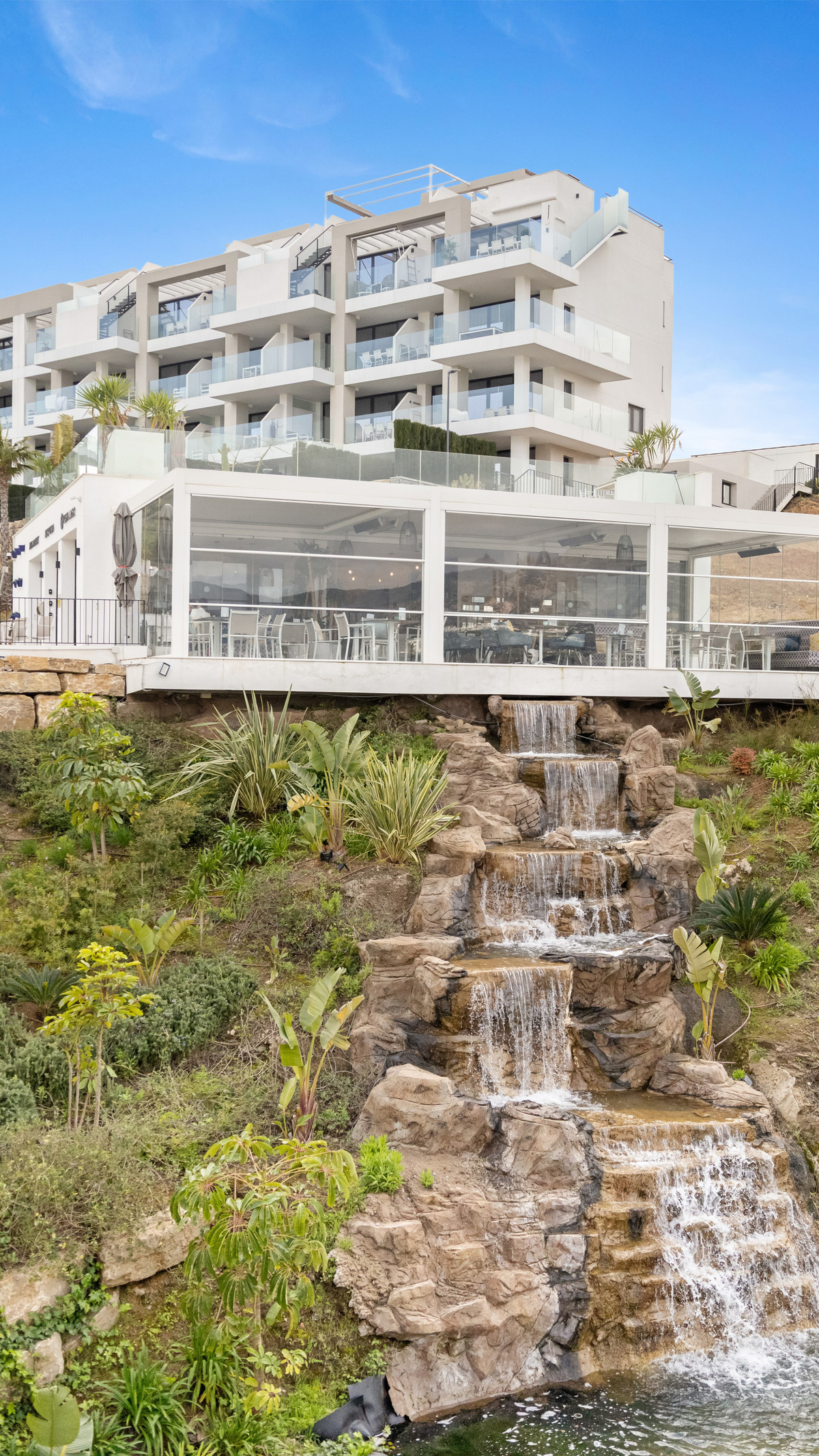 Se vende Apartamento Planta Media de 3 dormitorios en Costa Del Sol, Málaga, España