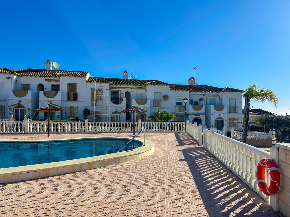 Se vende Apartamento Planta Baja de 1 dormitorios en Costa Blanca, Alicante, España