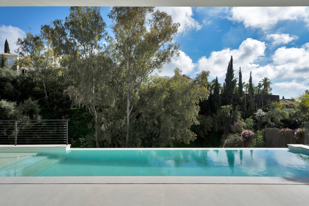 Se vende Villa - Chalet de 4 dormitorios en Costa Del Sol, Málaga, España