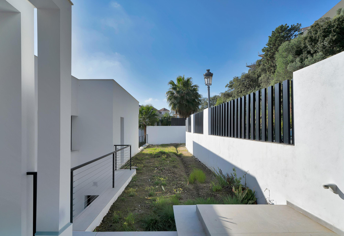 Se vende Villa - Chalet de 4 dormitorios en Costa Del Sol, Málaga, España