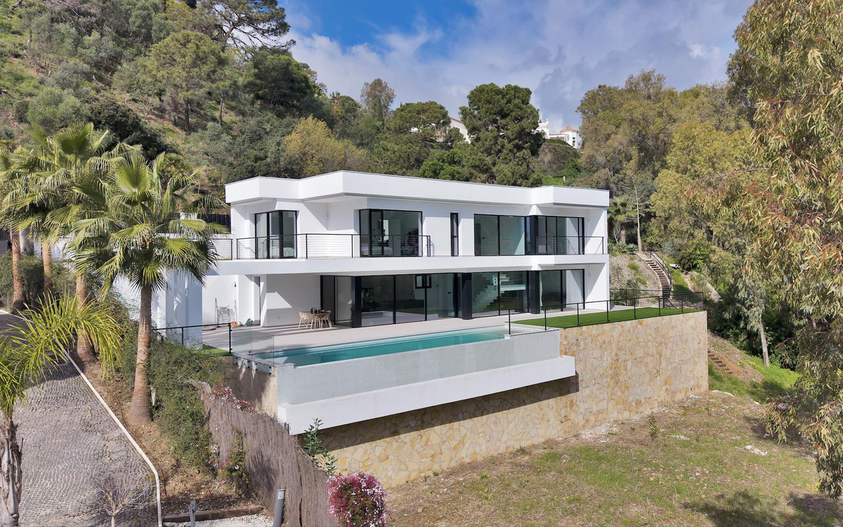 Se vende Villa - Chalet de 4 dormitorios en Costa Del Sol, Málaga, España