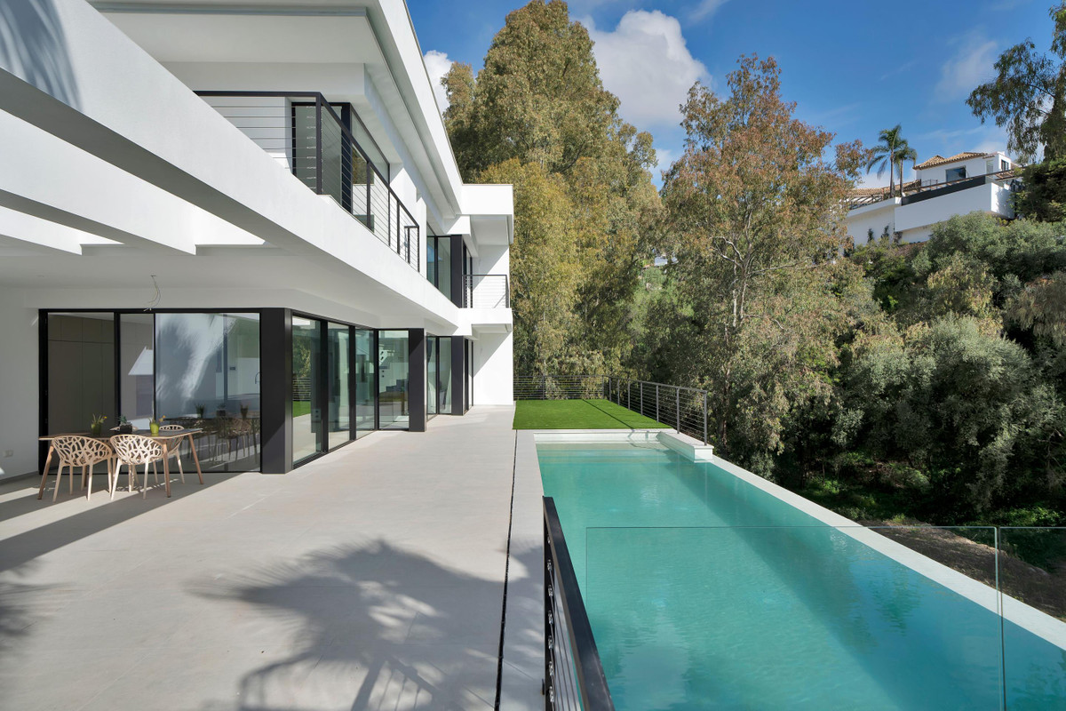 Se vende Villa - Chalet de 4 dormitorios en Costa Del Sol, Málaga, España