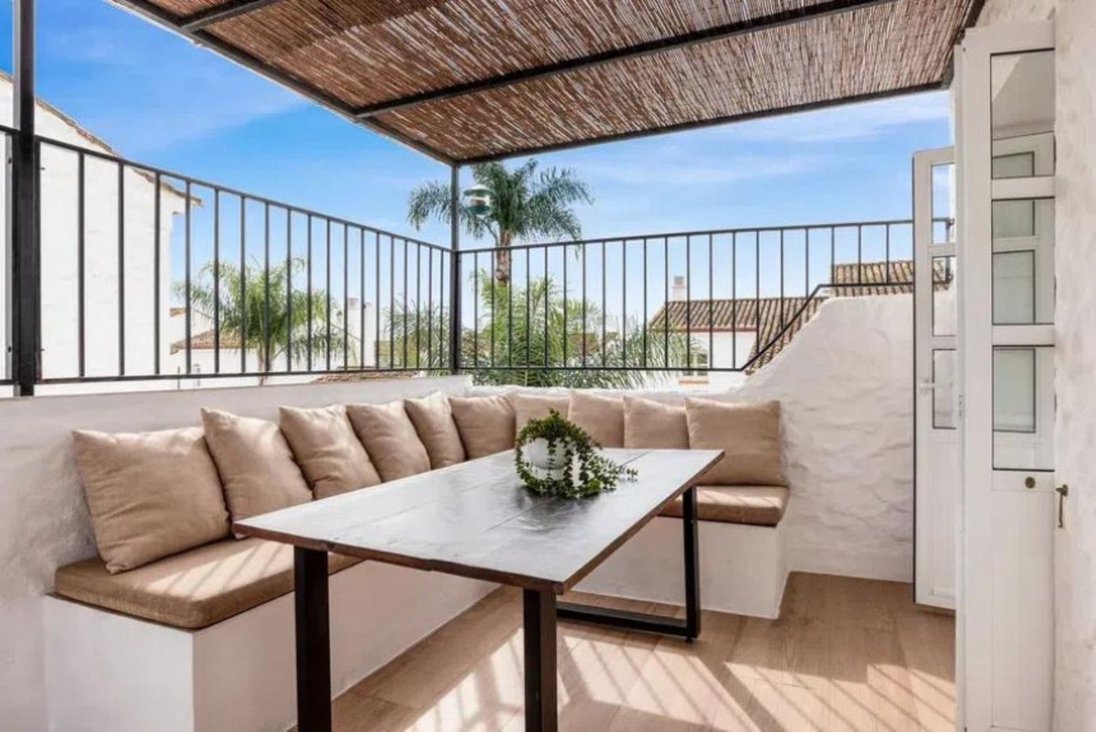 Se vende Apartamento Planta Media de 2 dormitorios en Costa Del Sol, Málaga, España