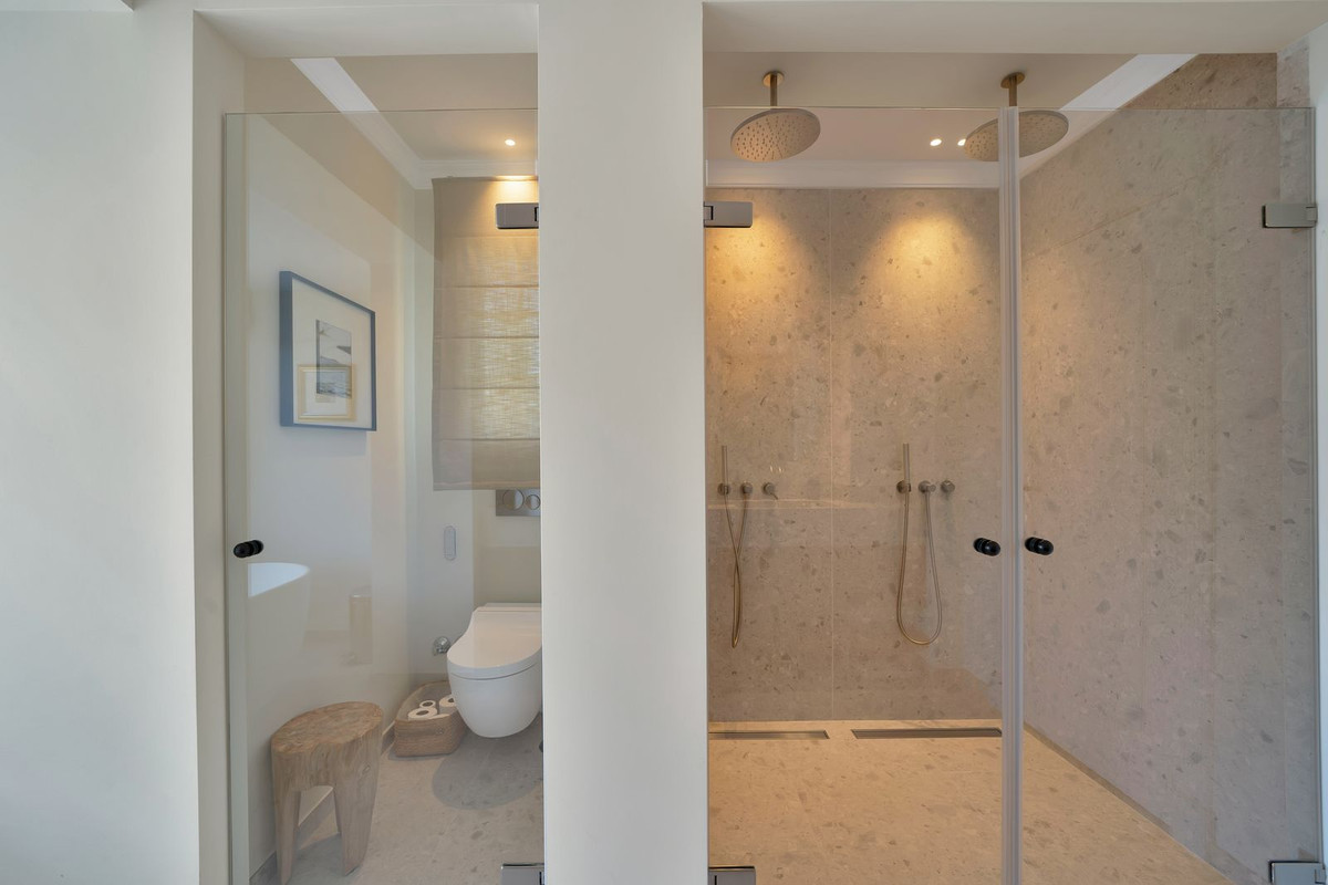 7 Bed Townhouse for sale in Puerto Banús Costa Del Sol, Málaga, Spain
