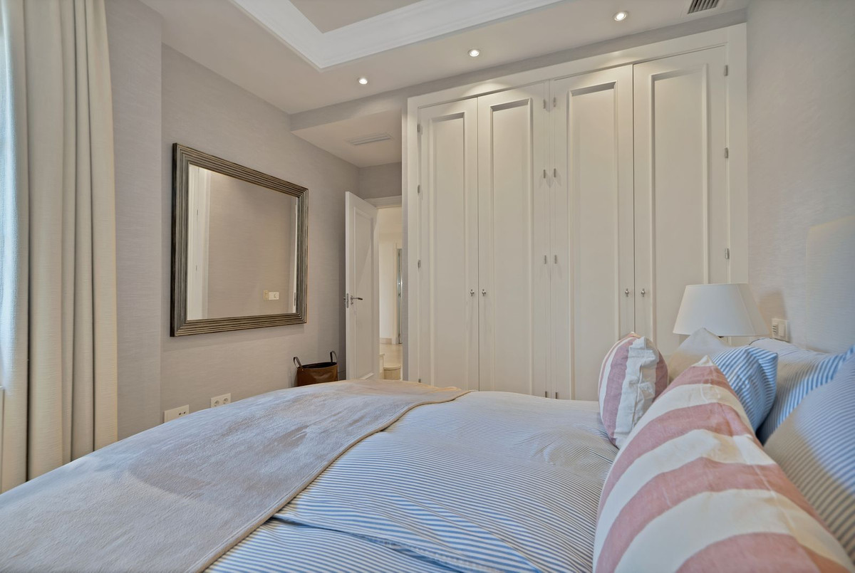7 Bed Townhouse for sale in Puerto Banús Costa Del Sol, Málaga, Spain