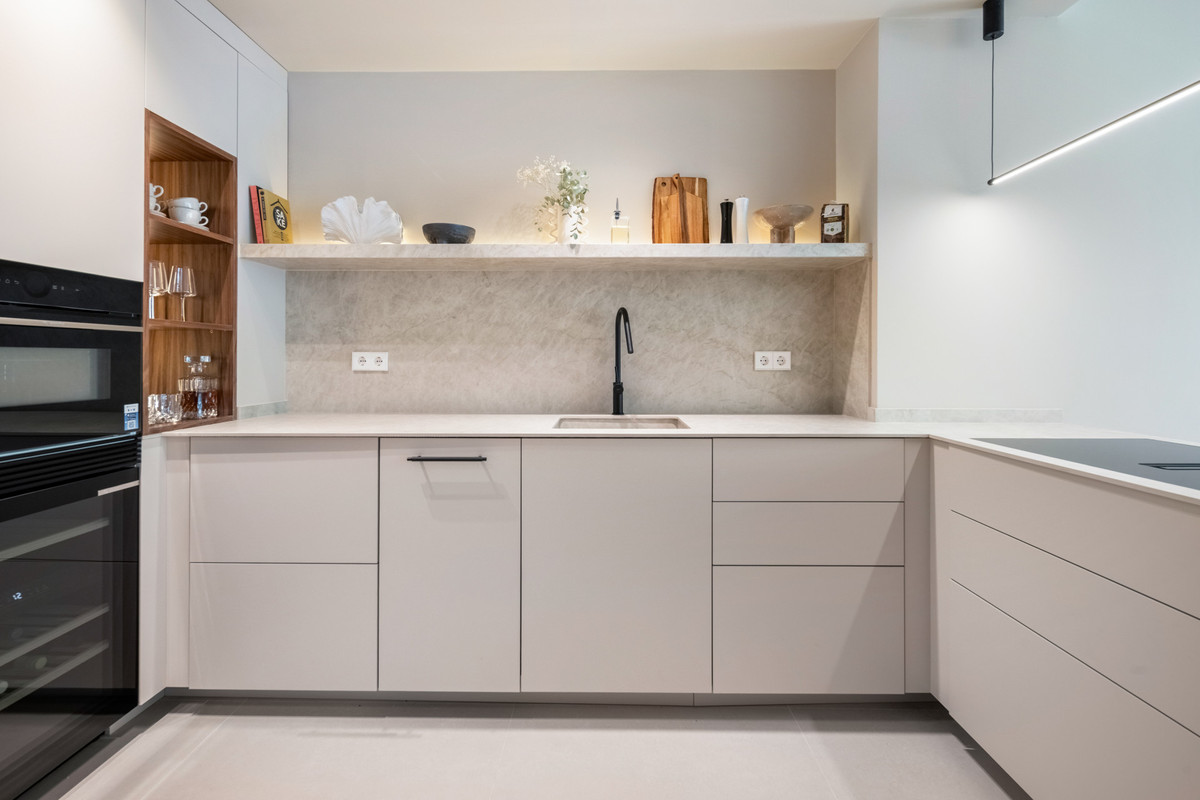 3 Bed Apartment for sale in La Quinta Costa Del Sol, Málaga, Spain