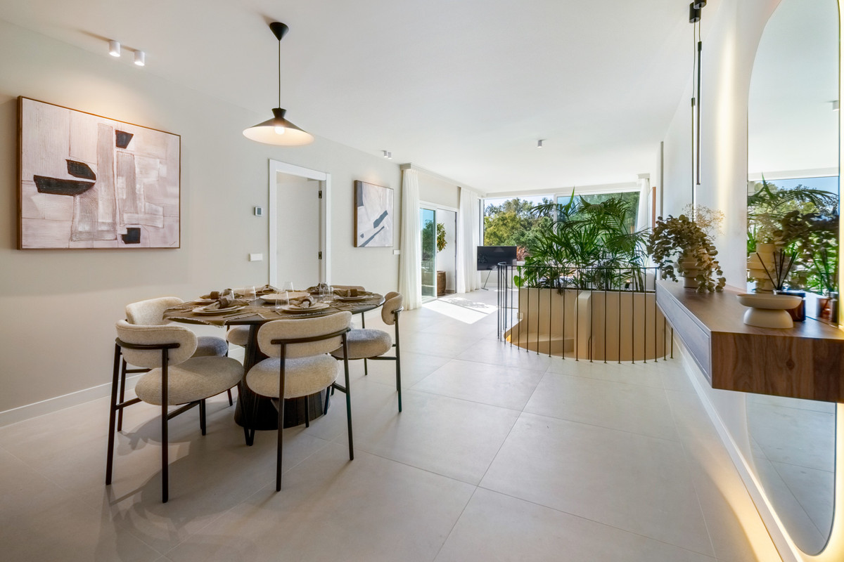 3 Bed Apartment for sale in La Quinta Costa Del Sol, Málaga, Spain