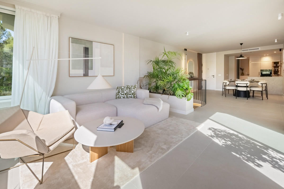3 Bed Apartment for sale in La Quinta Costa Del Sol, Málaga, Spain