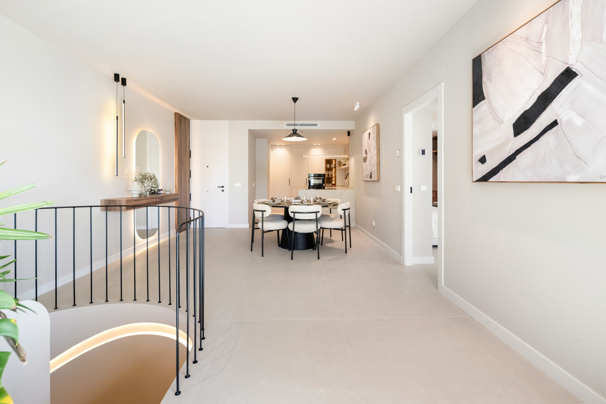 3 Bed Apartment for sale in La Quinta Costa Del Sol, Málaga, Spain