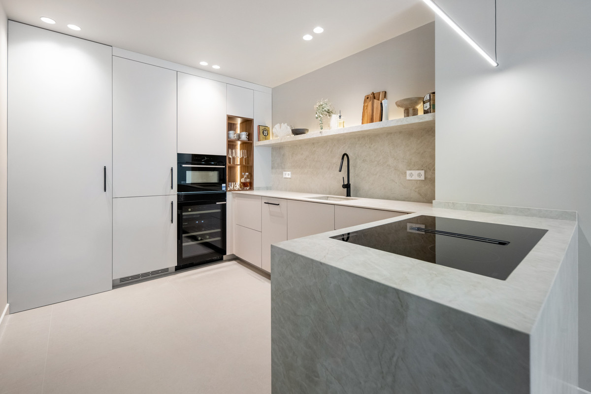 3 Bed Apartment for sale in La Quinta Costa Del Sol, Málaga, Spain