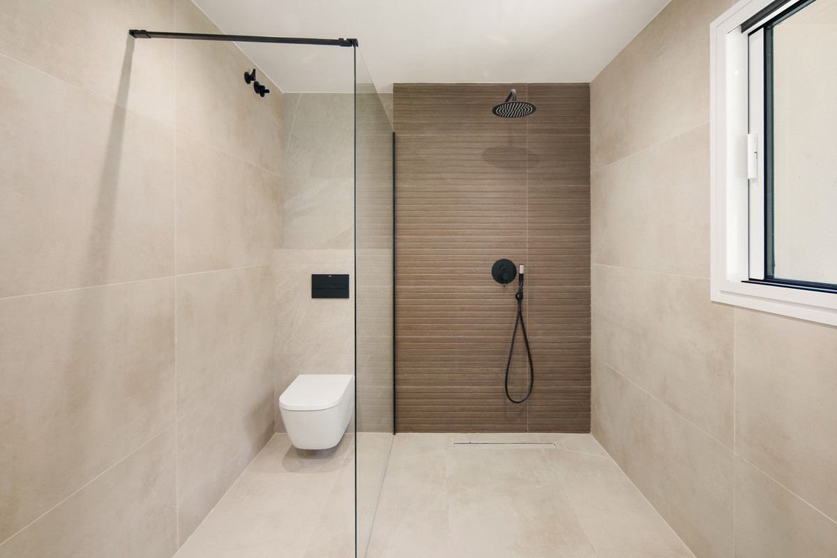 3 Bed Apartment for sale in La Quinta Costa Del Sol, Málaga, Spain