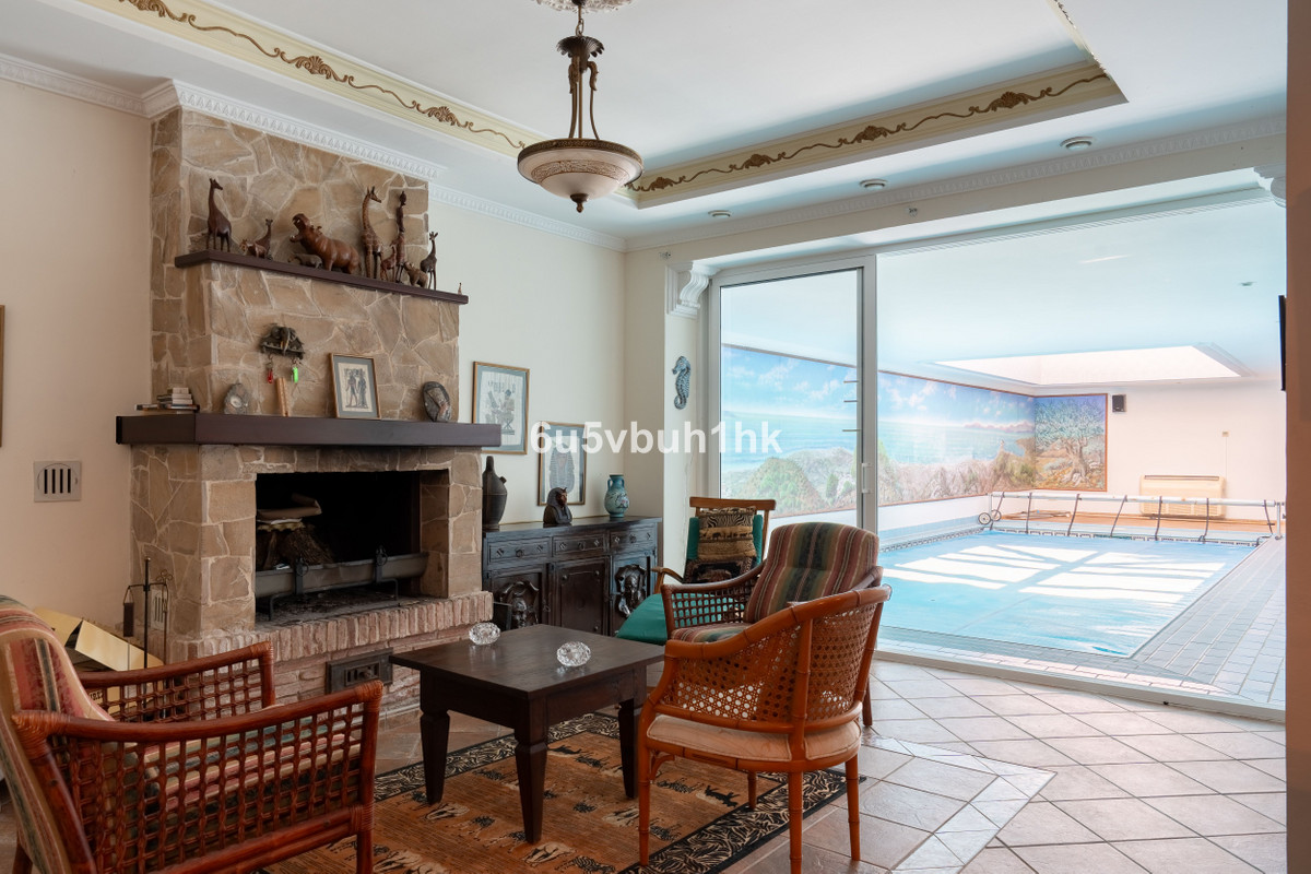 5 Bed Townhouse for sale in Calahonda Costa Del Sol, Málaga, Spain