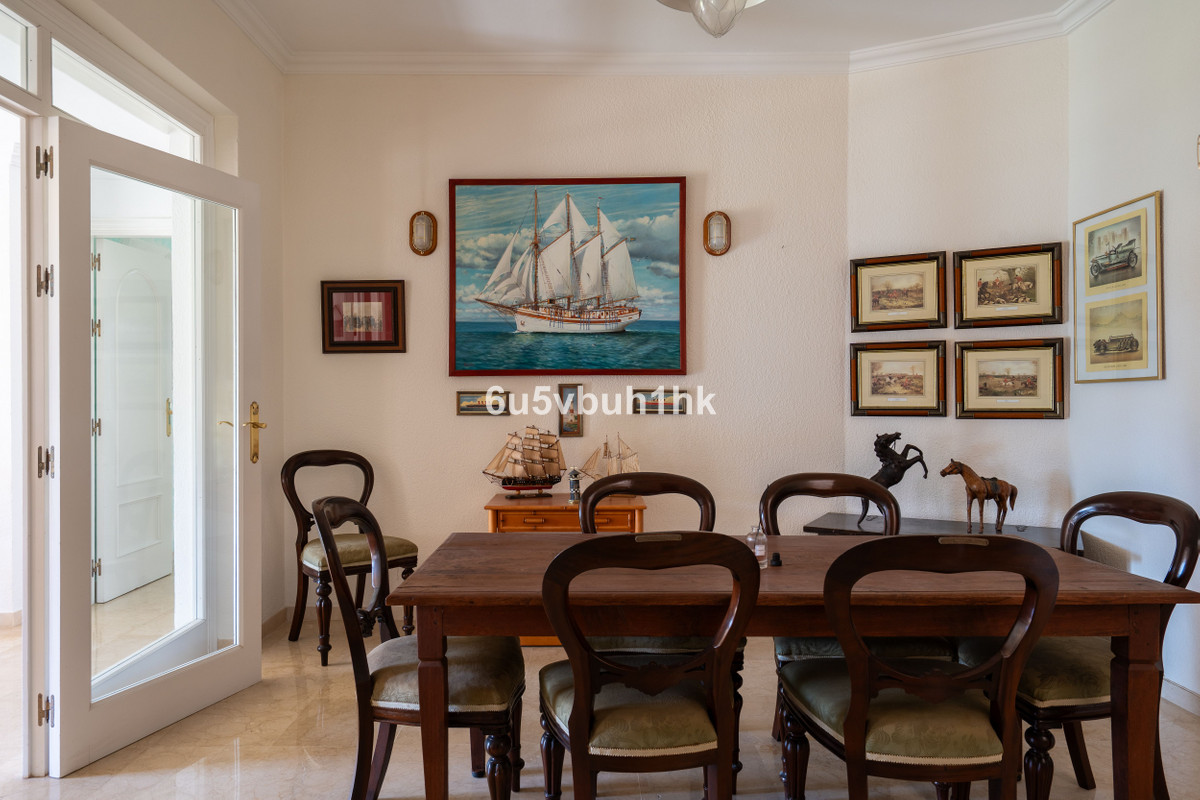 5 Bed Townhouse for sale in Calahonda Costa Del Sol, Málaga, Spain