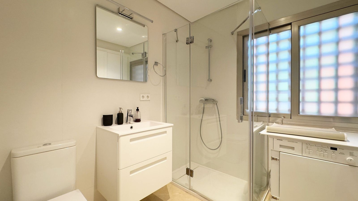 4 Bed Apartment for sale in Los Monteros Costa Del Sol, Málaga, Spain