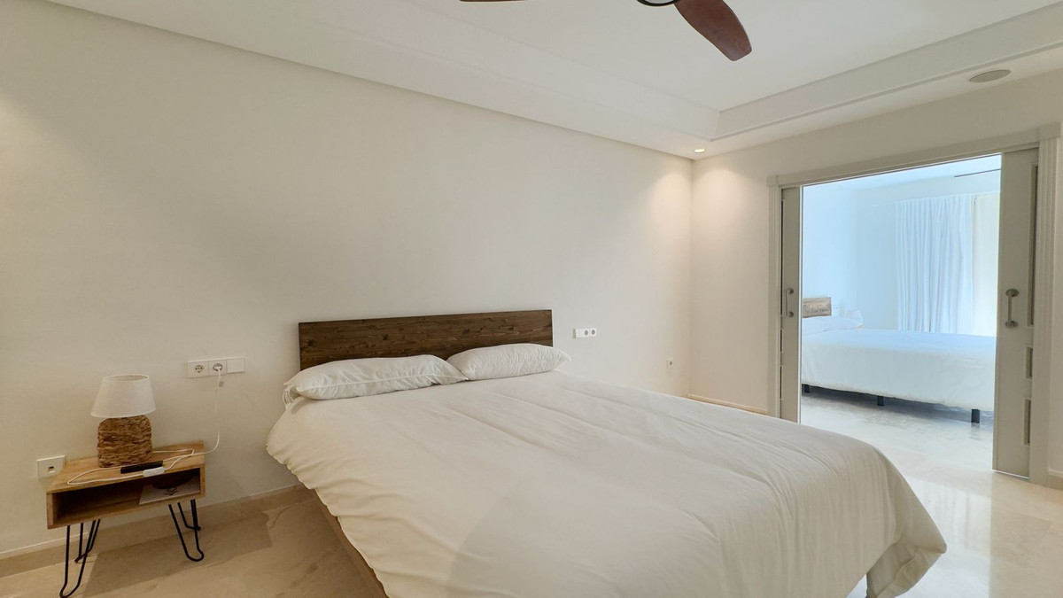 4 Bed Apartment for sale in Los Monteros Costa Del Sol, Málaga, Spain
