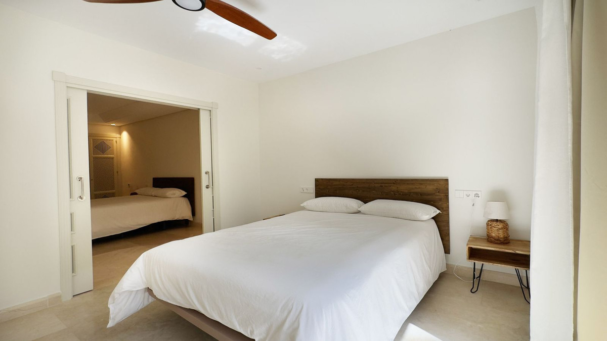 4 Bed Apartment for sale in Los Monteros Costa Del Sol, Málaga, Spain
