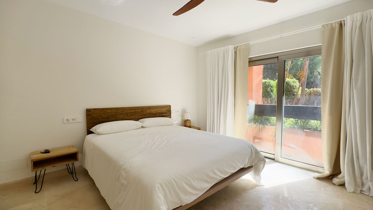 4 Bed Apartment for sale in Los Monteros Costa Del Sol, Málaga, Spain