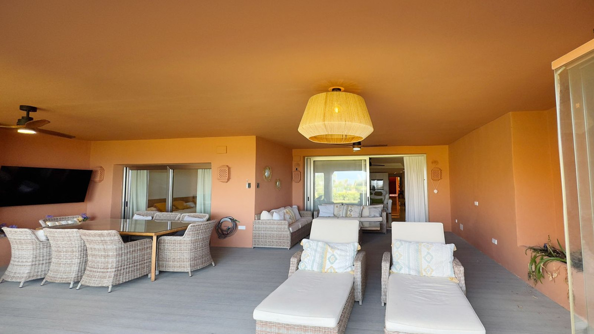 4 Bed Apartment for sale in Los Monteros Costa Del Sol, Málaga, Spain