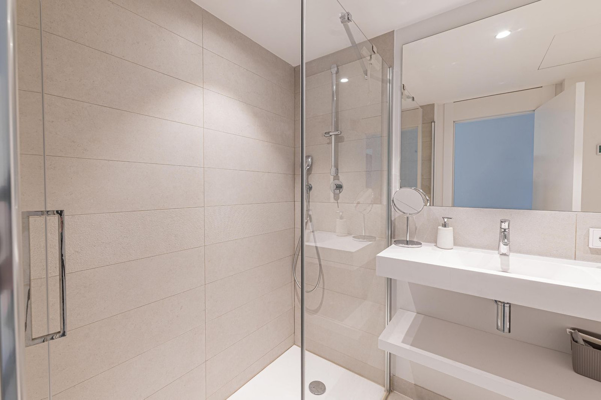 2 Bed Apartment for sale in Higueron Costa Del Sol, Málaga, Spain