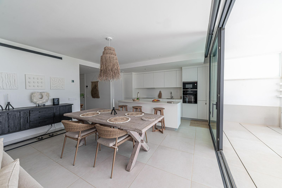 2 Bed Apartment for sale in Higueron Costa Del Sol, Málaga, Spain