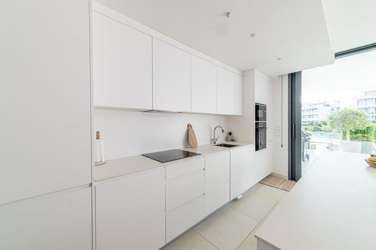 2 Bed Apartment for sale in Higueron Costa Del Sol, Málaga, Spain