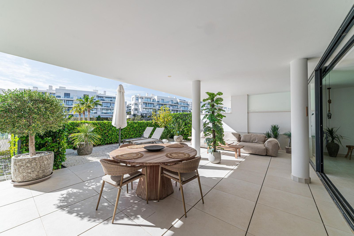 2 Bed Apartment for sale in Higueron Costa Del Sol, Málaga, Spain
