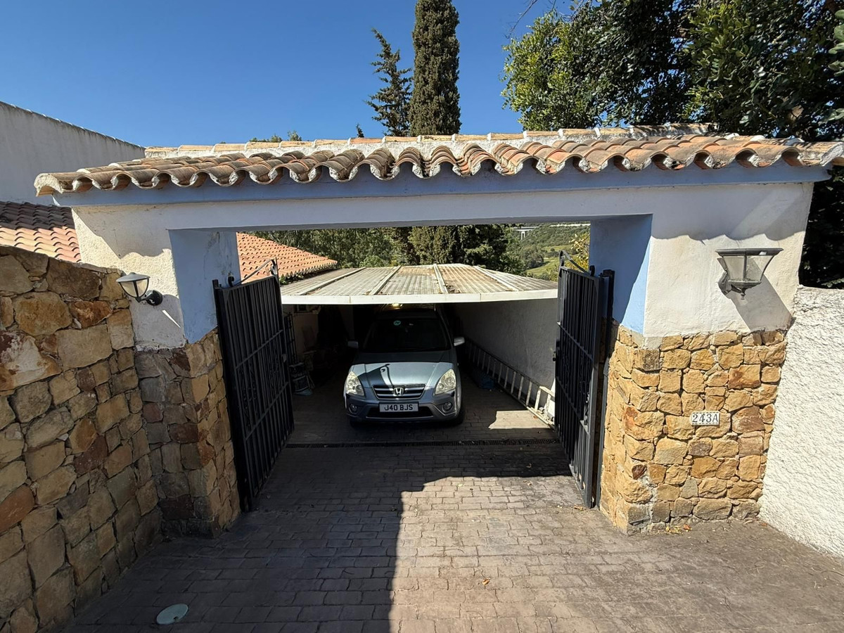 Se vende Villa - Chalet de 3 dormitorios en Costa Del Sol, Málaga, España