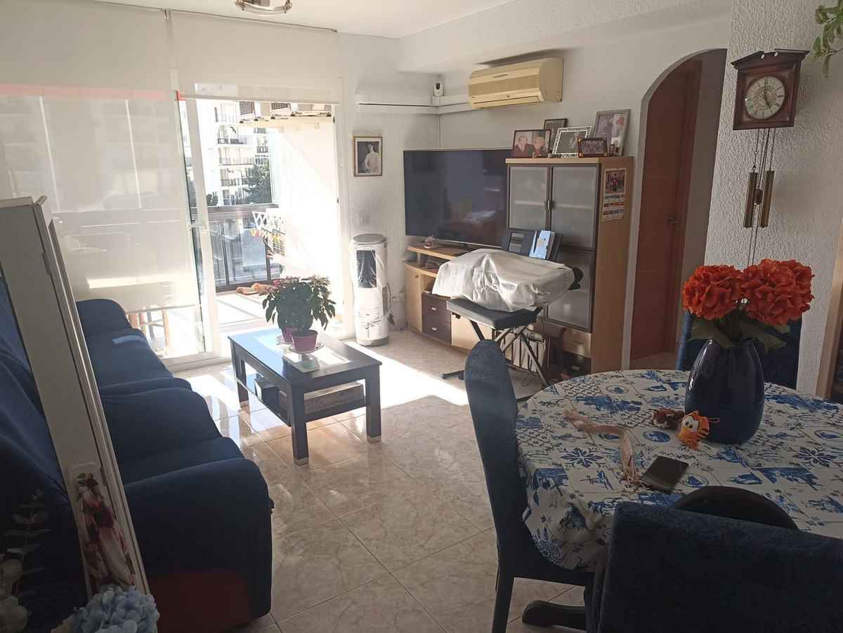 3 Bed Apartment for sale in Fuengirola Costa Del Sol, Málaga, Spain