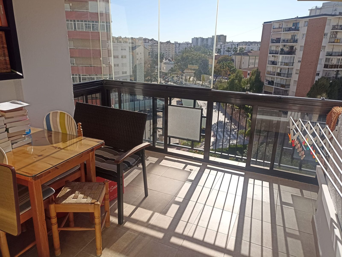 3 Bed Apartment for sale in Fuengirola Costa Del Sol, Málaga, Spain