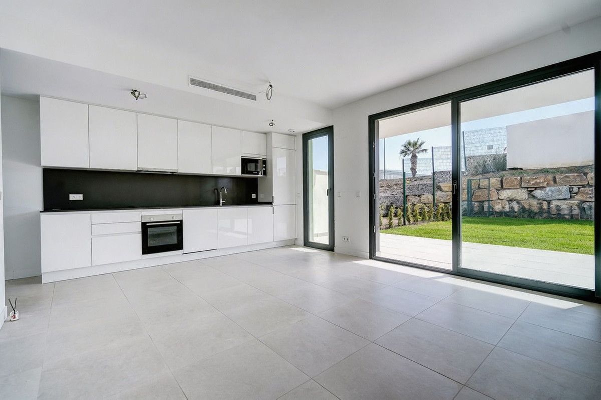 3 Bed Apartment for sale in Mijas Costa Costa Del Sol, Málaga, Spain