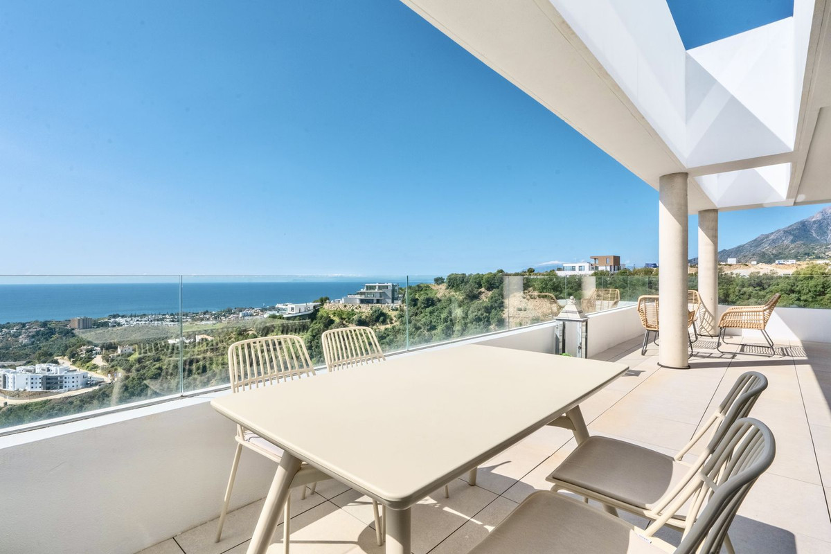 2 Bed Apartment for sale in Altos De Los Monteros Costa Del Sol, Málaga, Spain