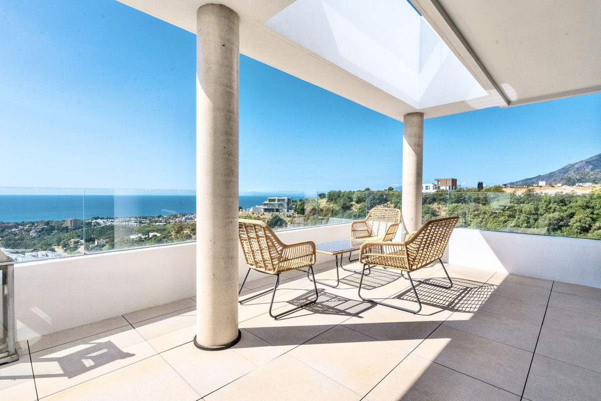 2 Bed Apartment for sale in Altos De Los Monteros Costa Del Sol, Málaga, Spain
