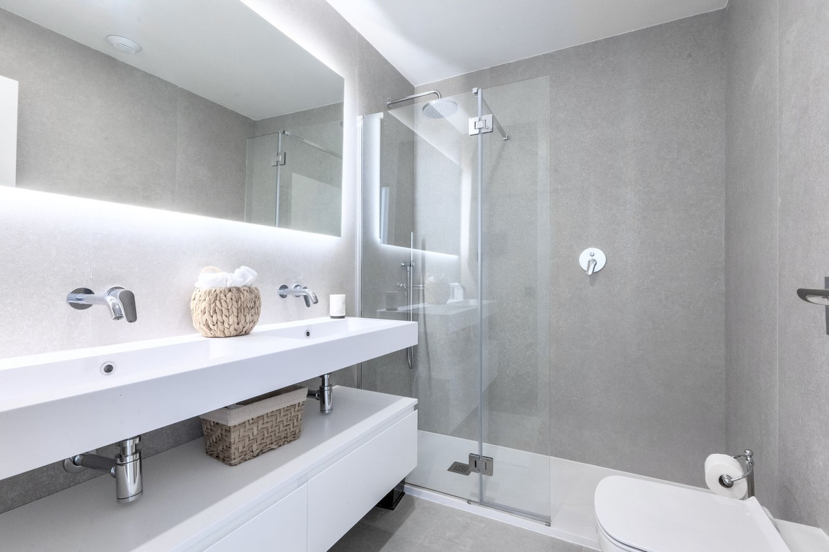 2 Bed Apartment for sale in Altos De Los Monteros Costa Del Sol, Málaga, Spain