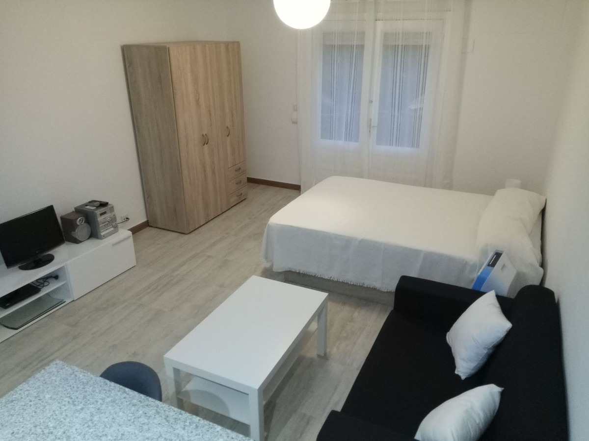 Se vende Estudio Planta Superior  en Costa Del Sol, Málaga, España