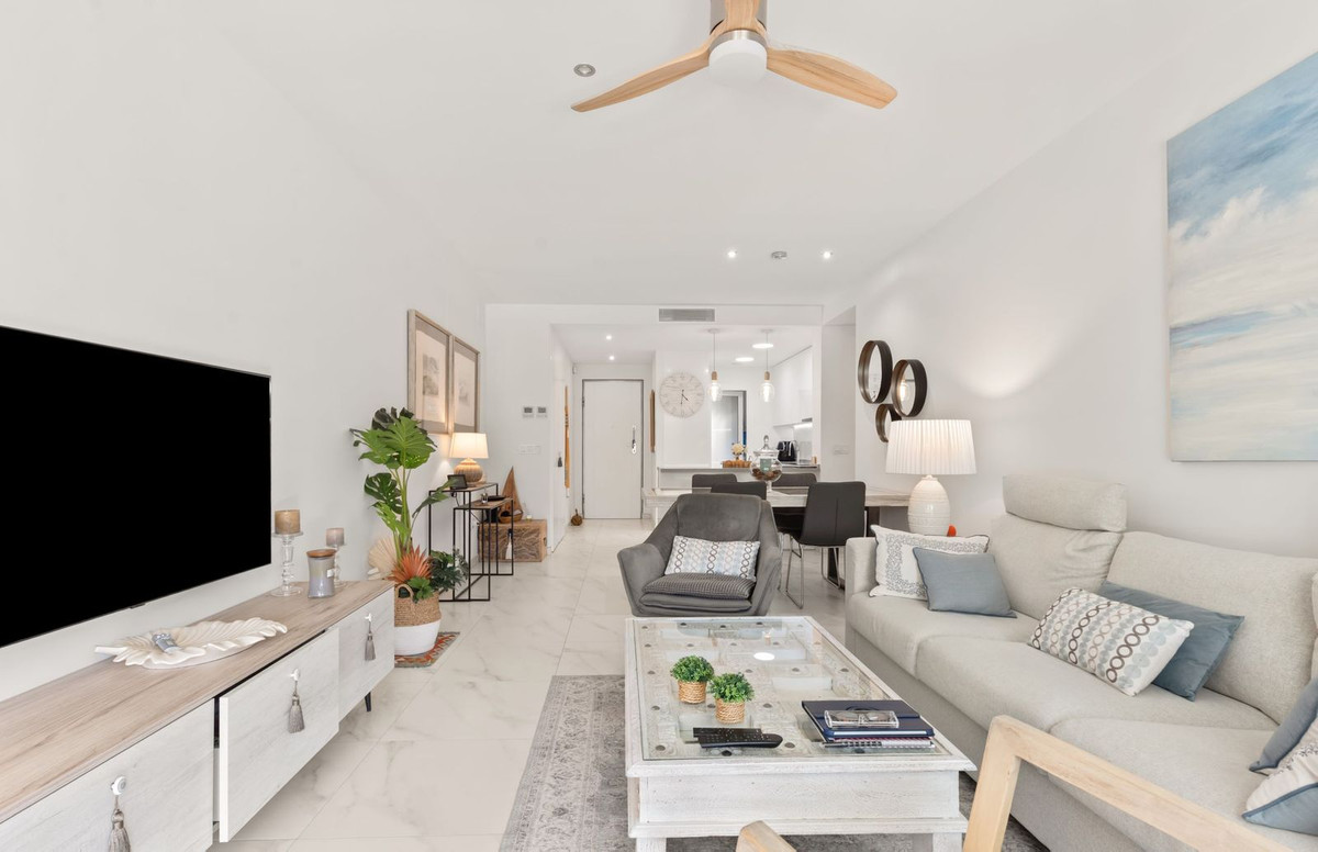 2 Bed Apartment for sale in New Golden Mile Costa Del Sol, Málaga, Spain
