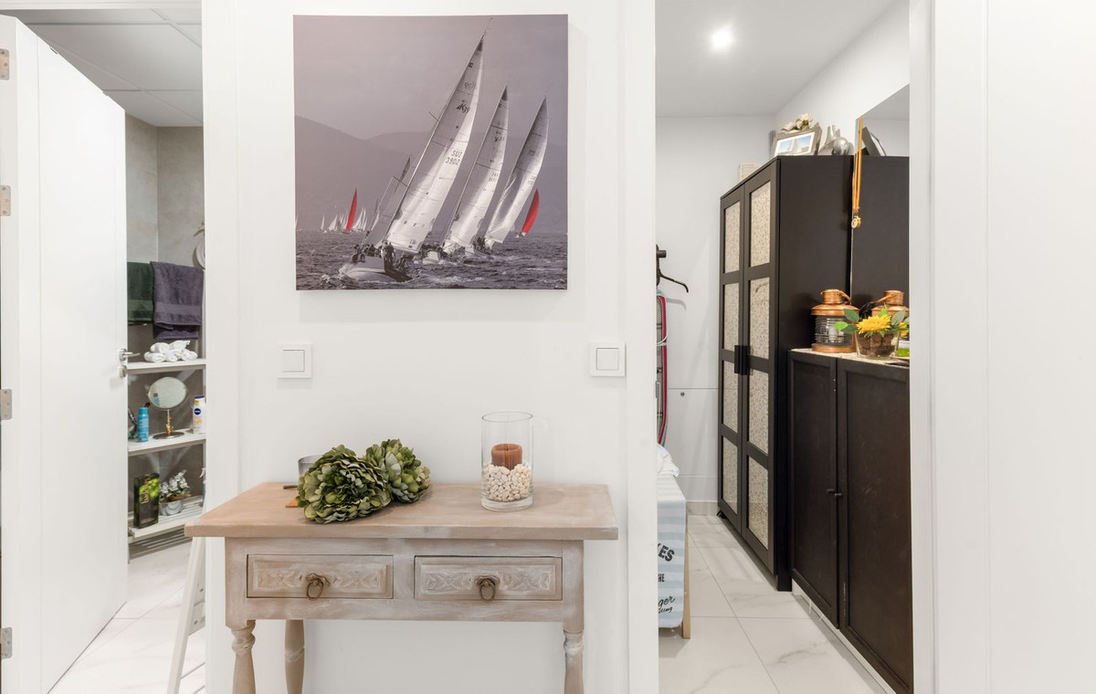 2 Bed Apartment for sale in New Golden Mile Costa Del Sol, Málaga, Spain