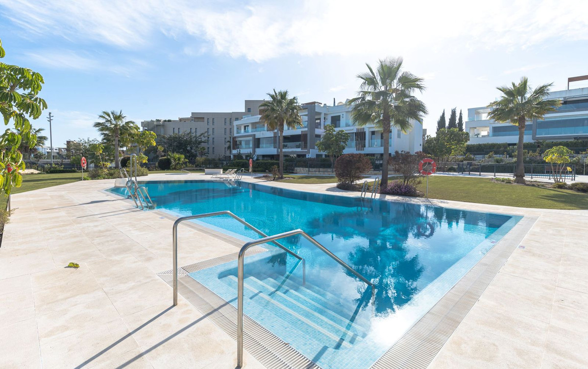 2 Bed Apartment for sale in New Golden Mile Costa Del Sol, Málaga, Spain