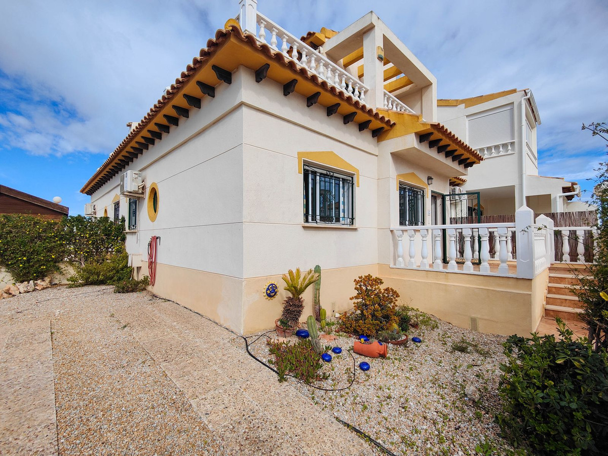 Se vende Adosada de 3 dormitorios en Costa Blanca, Alicante, España