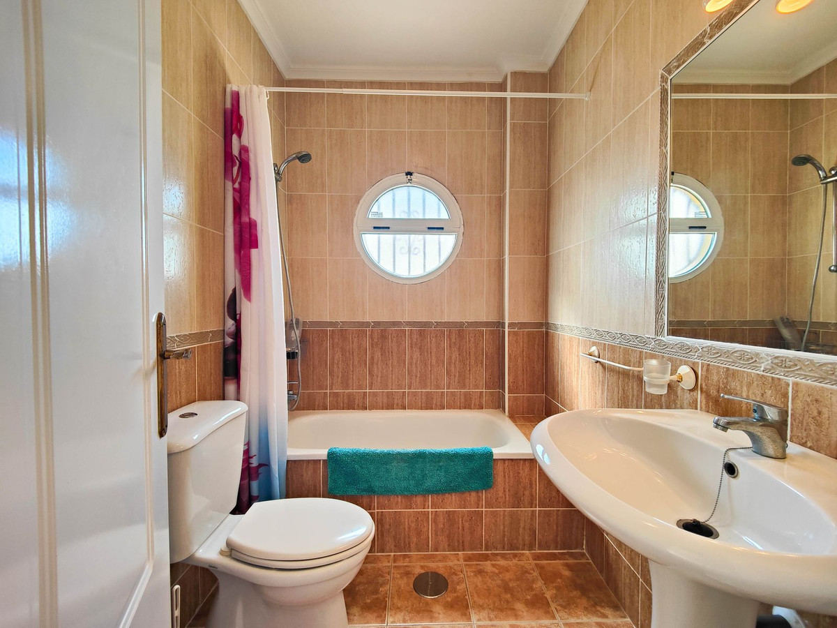 Se vende Adosada de 3 dormitorios en Costa Blanca, Alicante, España