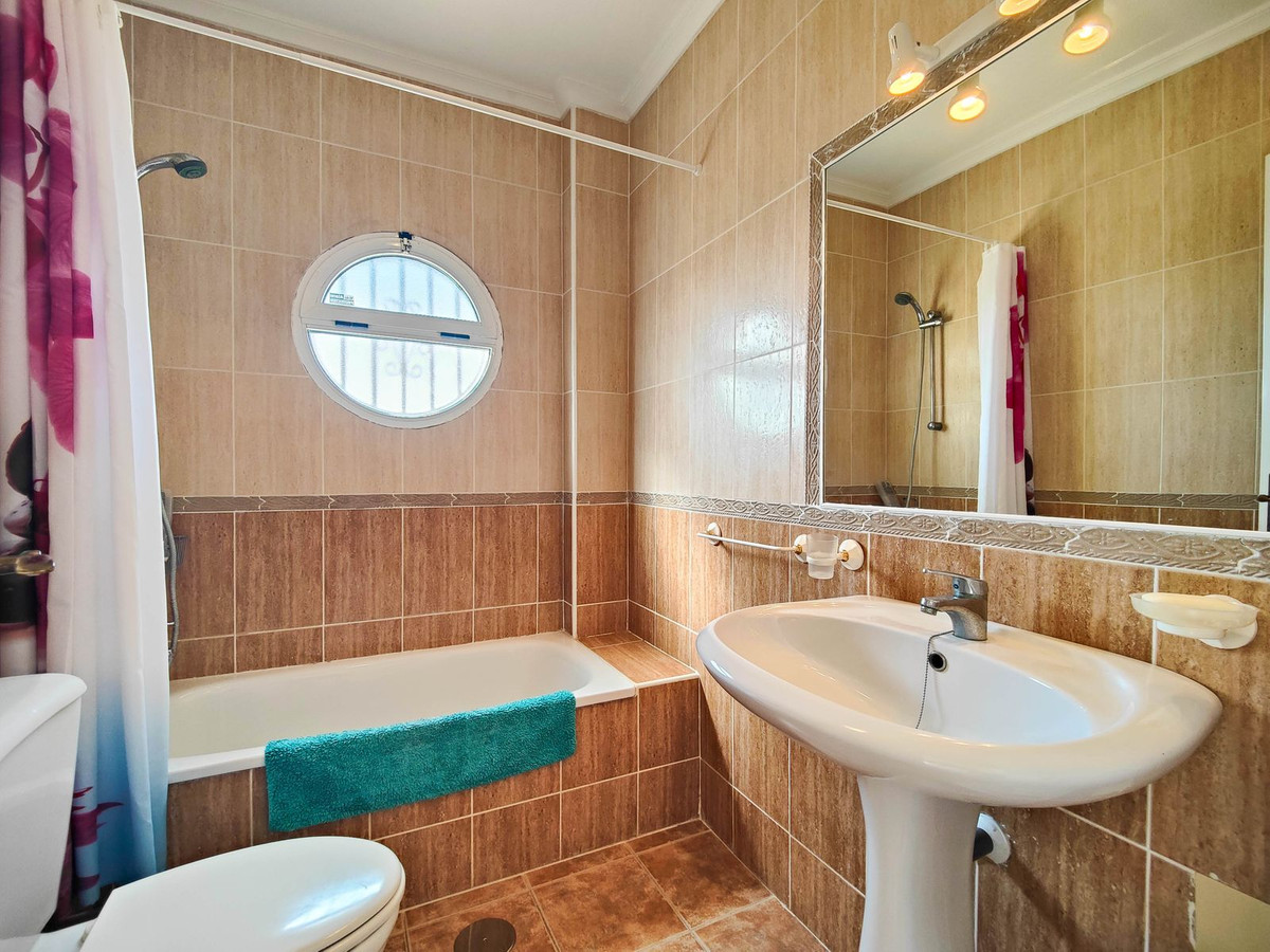 Se vende Adosada de 3 dormitorios en Costa Blanca, Alicante, España